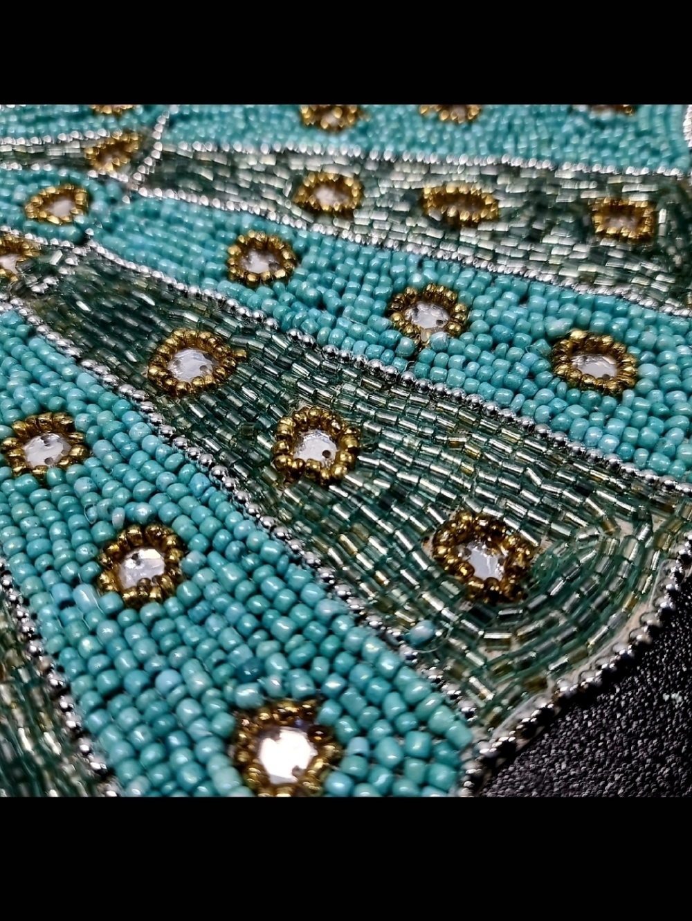 4pc Set Jeweled Coastal Beaded Placemats Chargers Nautilus Shell Gorgeous New - Picture 2 of 7